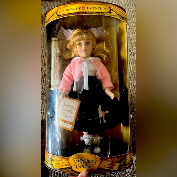 Limited Edition Collector’s Choice Authentic 1950’s Genuine Porcelain Doll!!! - Picture 3 of 6